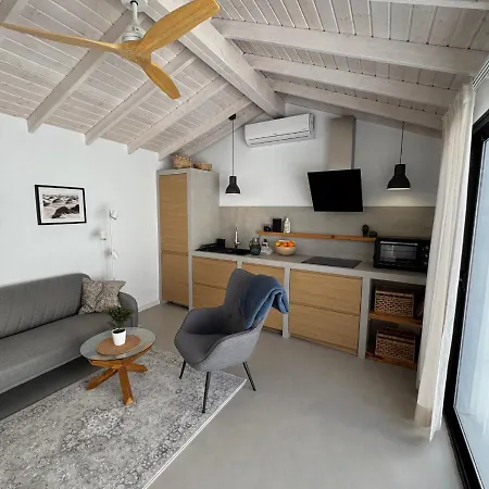 Casitas Santa Rita - Peaceful Boutique Stay In North Lanzarote *